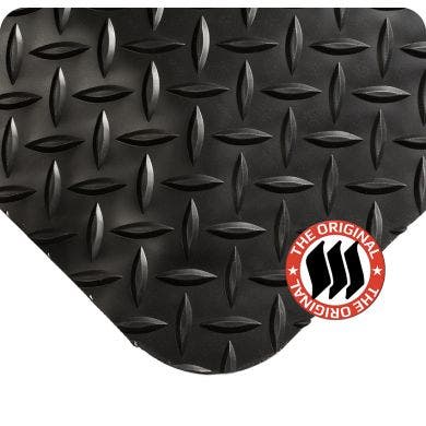 Diamond-Plate SpongeCote Anti-fatigue mat black corner shot